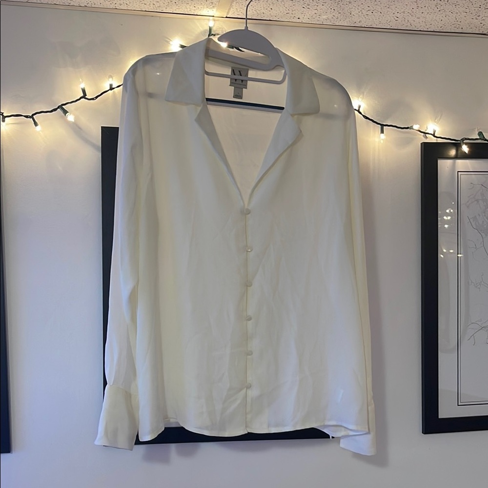 Worthington White Dress Shirt with Long Sleeves and Classic Collar